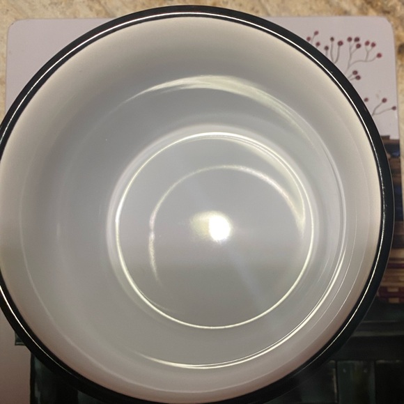 BRAND NEW !!! Kuromi Mug with Cake-Themed Design - Picture 4 of 5